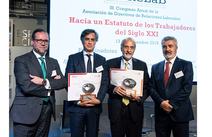De izquierda a derecha, Antonio de la Fuente (ADiReLab), Pablo Francesh (Inditex), Oscar Maraver (Telefónica) y Javier Benavente (Alares)