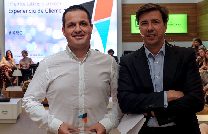 Luis Aledo (izda.), responsable de UX de PcComponentes, y Rafael Vera, CEO de Lukkap