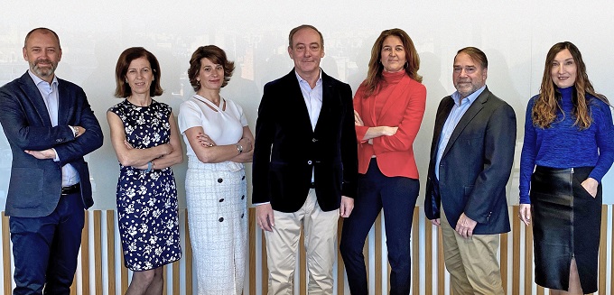 Carlos Palos, Ana Baranda, Sonia Calzada, Vicente Cancio, Beatriz Valentí, Agustín Fernández, Marga Gabarró