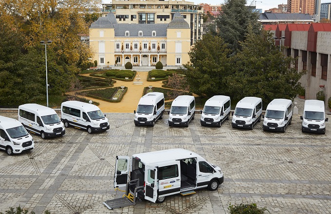 Fundación ONCE y Ford España facilitan vehículos adaptados a organizaciones de personas con discapacidad