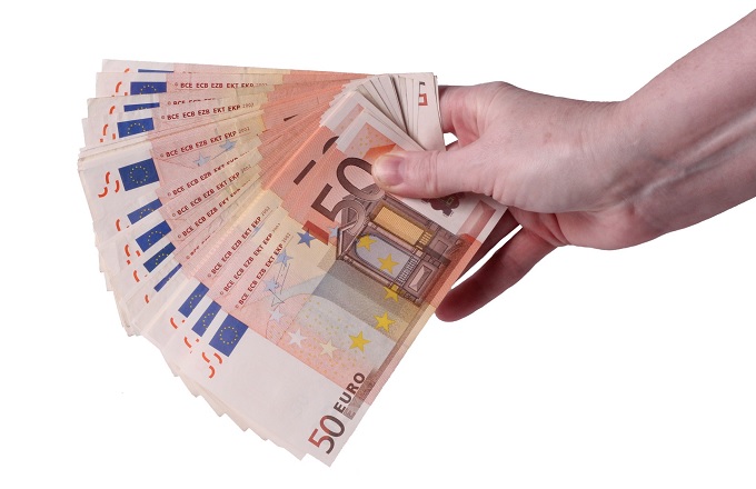 Trabajadores autónomos catalanes afectados por el covid-19 recibirán 232 millones de euros en ayudas