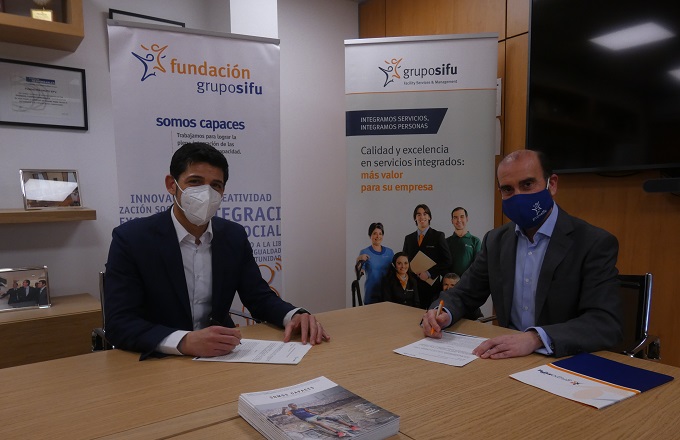 Javier Solís (izda.), director territorial de Mapfre en Barcelona, y Jon Patxi Lerga, director general de Grupo SIFU