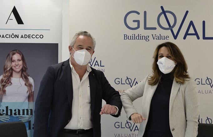 Marina Rubio, directora de Recursos Humanos de Gloval, y Francisco Mesonero, director general de la Fundación Adecco