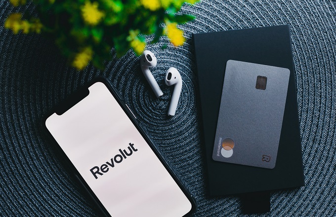 Revolut contratará a mil personas para crear una fuerza de ventas global