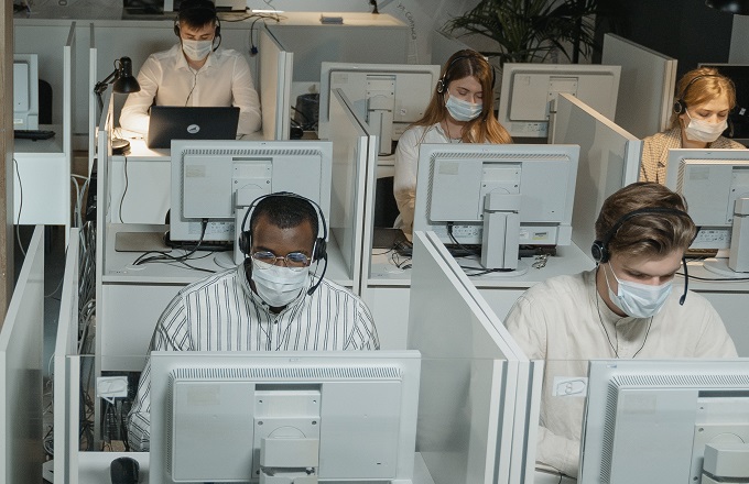 El negocio de los call centers españoles aumentó un 0,8 % en 2020