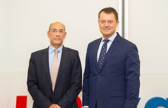 Álvaro Murga (izda.), presidente de Umivale Activa, y Héctor Blasco, director gerente