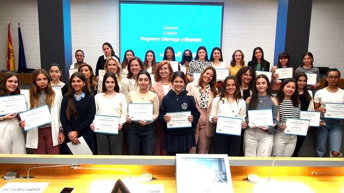 BBVA e Inspiring Girls fomentan el liderazgo de niñas y adolescentes