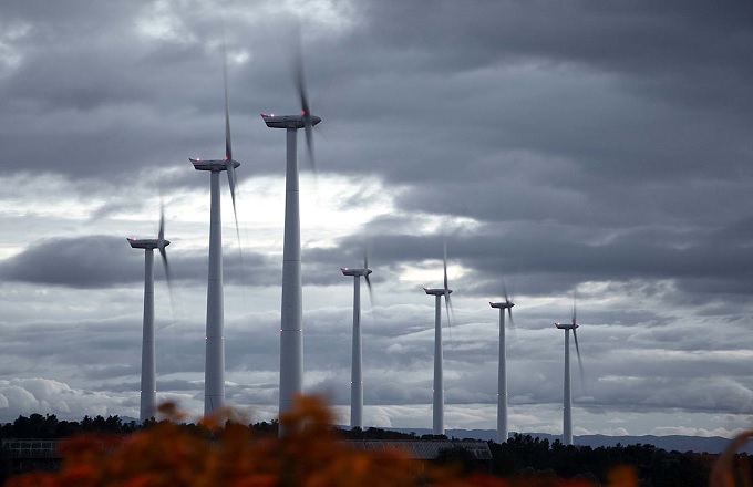Acciona y Amazon amplían sus acuerdos de energía limpia y transformación digital