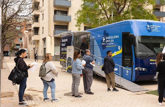 Clece entrevista a más de 800 personas para cubrir 500 empleos en la provincia de Barcelona