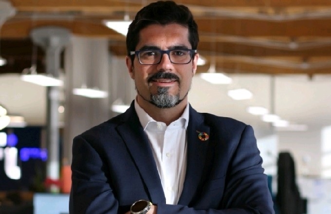 Víctor Cruz