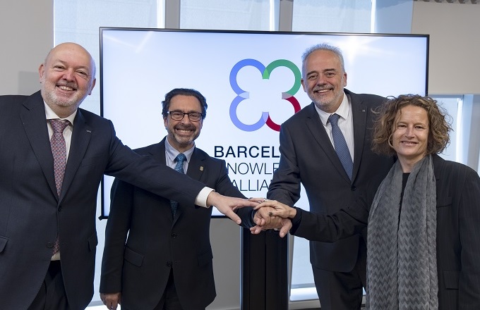 Desde la izquierda: Joan Guàrdia, rector de la UB, Javier Lafuente, de la UAB, Daniel Crespo, de la UPC, y Laia de Nadal, de la UPF