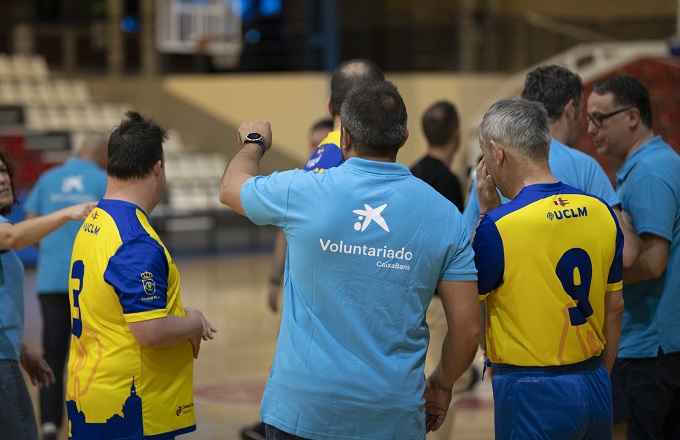Voluntariado CaixaBank benefició a más de 370.000 personas vulnerables en 2023