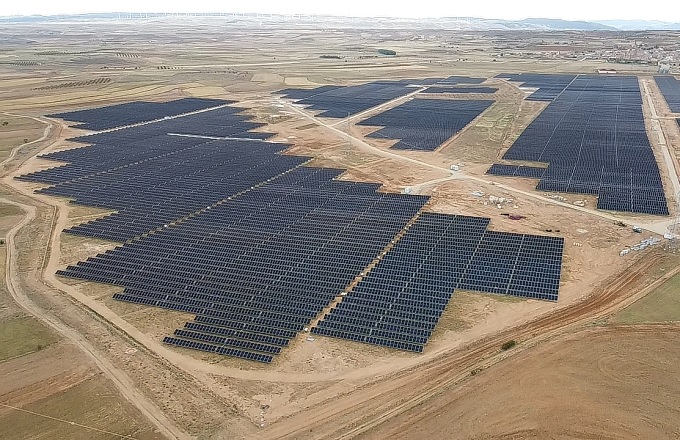 Cisco impulsa la sostenibilidad de sus operaciones en Europa con una nueva planta solar en Teruel