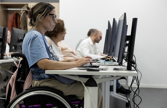 PcComponentes apoya la formación tecnológica y la inserción laboral de personas con discapacidad