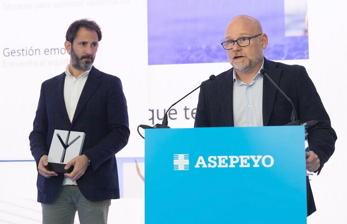Óscar Aldeanueva, head of health & safety & well being de KPMG en España, y Javier Vidaurreta, HR Partner de KPMG en España
