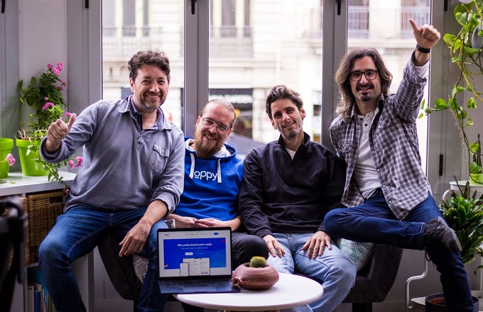 David Mundo, Antonio Santiago y Felipe Saal, cofundadores de Joppy, junto a su consejero delegado, Nico Bour