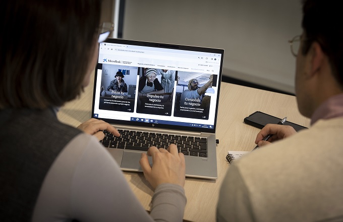 MicroBank lanza un servicio de formación para emprendedores con cursos de Google