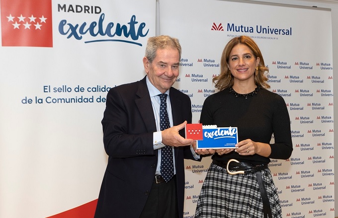 Juan Güell, director gerente de Mutua Universal, y Elena Mantilla, directora general de Madrid Excelente
