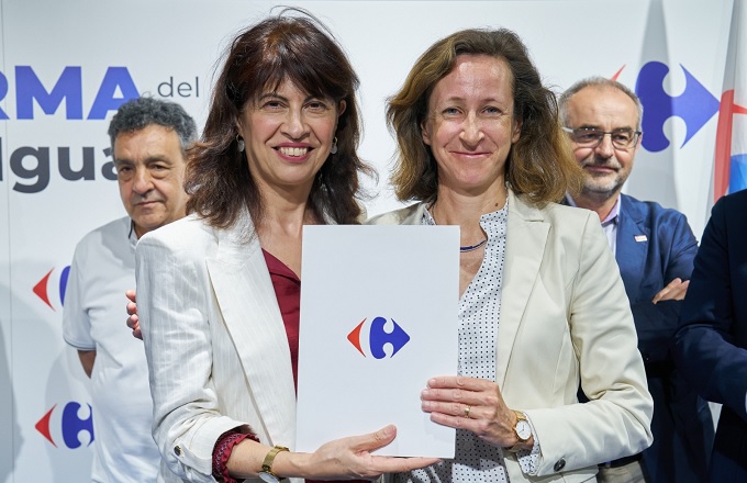 Elodie Perthuisot, directora ejecutiva de Carrefour España, y Ana Redondo, ministra de igualdad