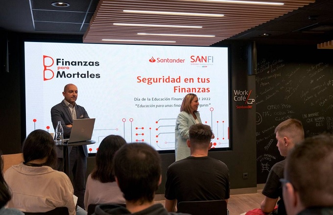 Banco Santander ha impartido más de mil talleres de educación financiera en el primer semestre del año