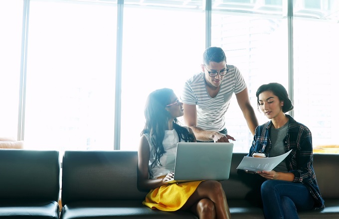Oracle integrará los modelos Gemini de Google en su infraestructura de nube para acelerar la adopción de la IA en las empresas