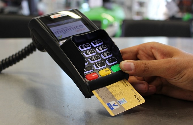 Confirmado el despido de un empleado de Mercadona que realizó compras con la tarjeta de crédito de una clienta