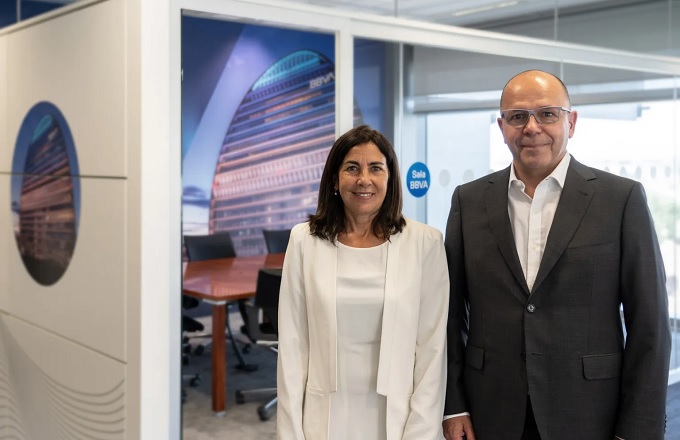 María Jesús Almazor, COO de Telefónica Tech para España y América, y Sergio Fidalgo, global CISO de BBVA