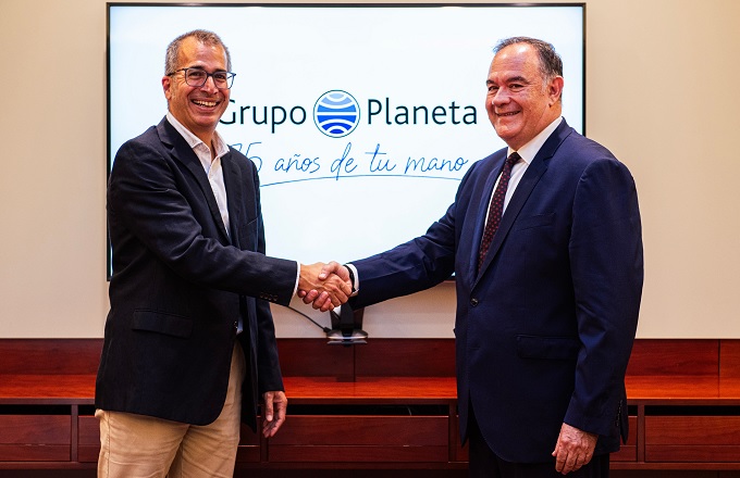 Nacho Sequeira (izda.), director general de Fundación Exit, y Carlos Giménez, CEO de Planeta Formación y Universidades