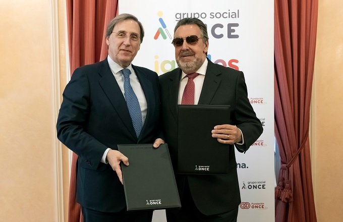 Tomás Pascual Gómez-Cuétara, presidente de Pascual, y Miguel Carballeda, presidente de la ONCE y del Grupo Social ONCE.