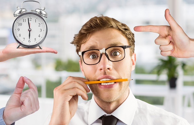 El 41 % de trabajadores en España asegura realizar horas extras, pero solo el 63 % las cobra