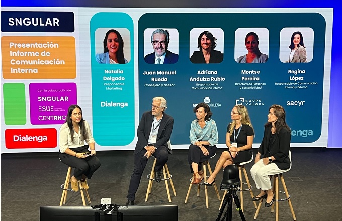 Desde la izquierda: Natalia Delgado, responsable de marketing de Dialenga, Juan Manuel Rueda, consejero y asesor, Adriana Anduiza, responsable de comunicación interna de Mutua Madrileña, Montse Pereira, directora de personas y sostenibilidad de Grupo Valora, y Regina López, gerente de comunicación interna y externa de Sacyr.