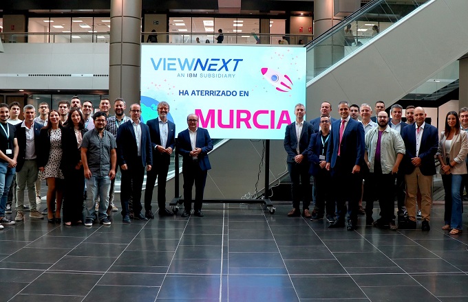 Acto de inauguración de las oficinas de la tecnológica Viewnext en la Región de Murcia 
