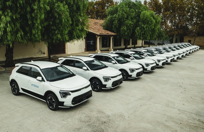 Endesa incorpora 235 KIA electrificados a su flota corporativa