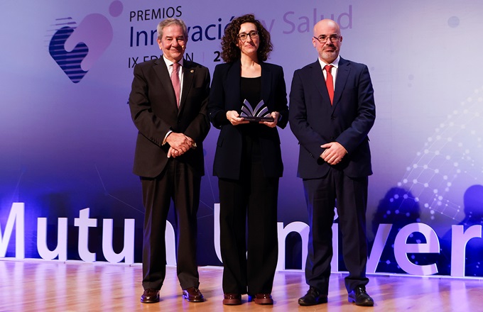 Aitana Garí Pérez, directora del INSST, durante la entrega del galardón