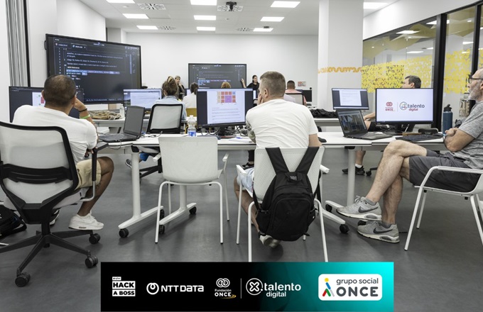 Una de las clases de formación de ‘Por Talento Digital’ ©Fundación ONCE