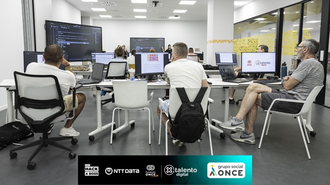 Una de las clases de formación de ‘Por Talento Digital’ ©Fundación ONCE