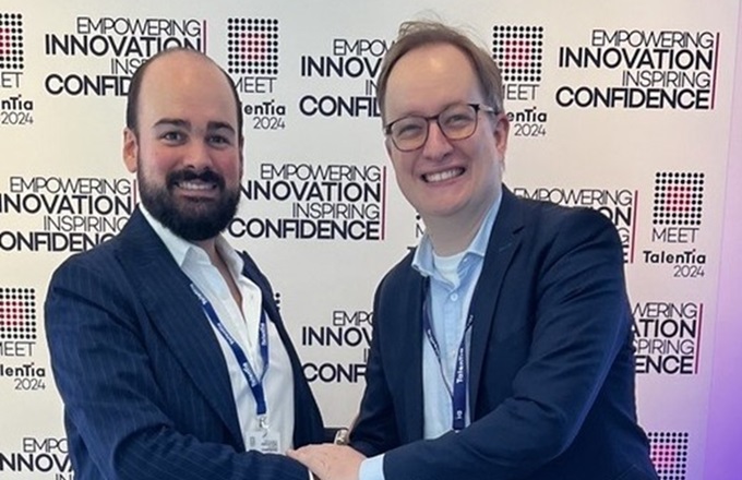 Álvaro García, partner success manager de Talentia Software, y Philipp Schuch, CEO de Gradar