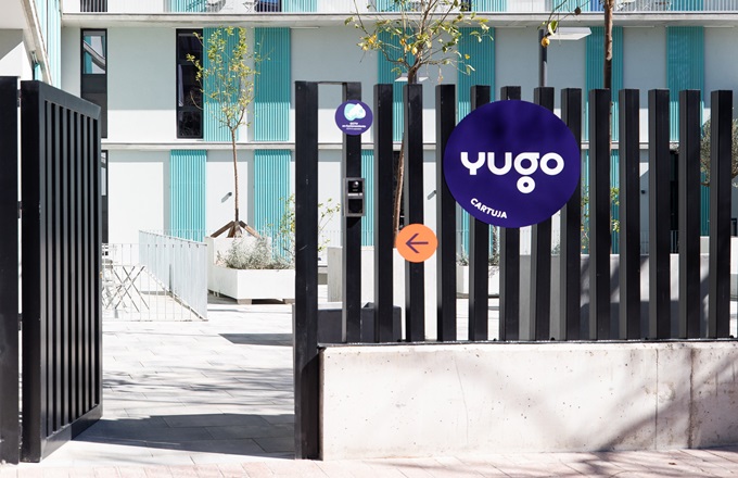 Yugo e IESE Business School ofrecerán formación gratuita en desarrollo personal a más de 40.000 estudiantes
