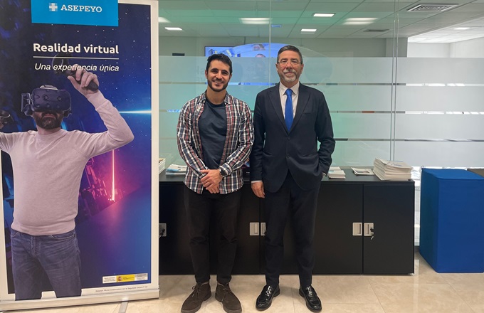 Evarist Llenas, director de prevención de Asepeyo, y Jaled Moustafá Calvo, CTO de Siali