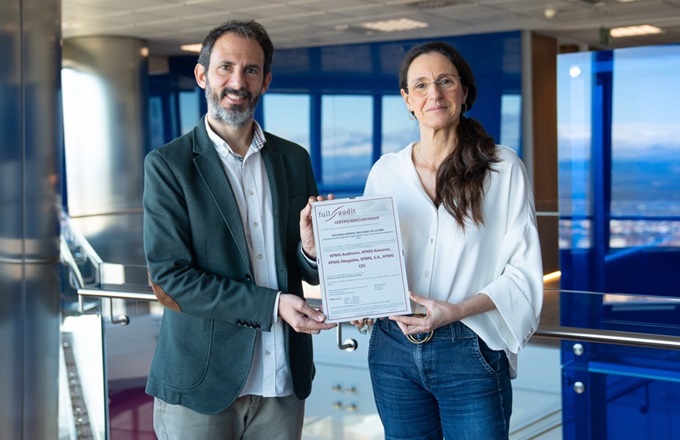Javier Vidaurreta, socio responsable de people en KPMG España, y Montse Moré, CEO de Full Audit.