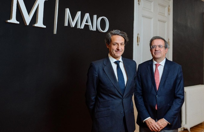 Oriol Prósper, socio director del área de Derecho Financiero, Energía e Infraestructuras, y Javier Menchén, nuevo socio.
