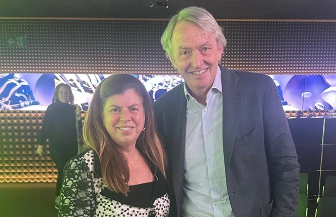 Elvira Carles, directora de la FEC, y Oscar Pierre Prats, presidente de aggity.