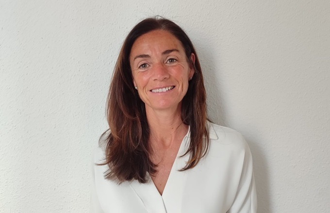 Imagen de María Marín, responsable de relaciones con inversores y comunicación externa de Faes Farma