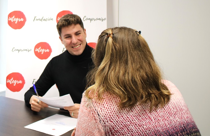 Fundación Integra y Banco Santander impulsan la empleabilidad de 60 personas en exclusión social severa afectadas por la dana