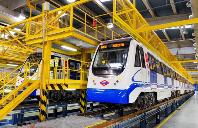 Imagen de taller de mantenimiento de Metro de Madrid