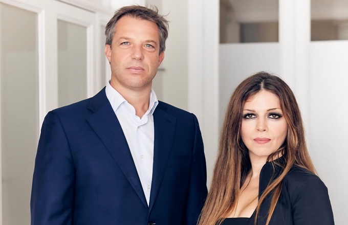 Imagen de María José Martínez Herrero y Juan Carlos Giménez-Salinas, socio director responsable del área Mercantil e Internacional