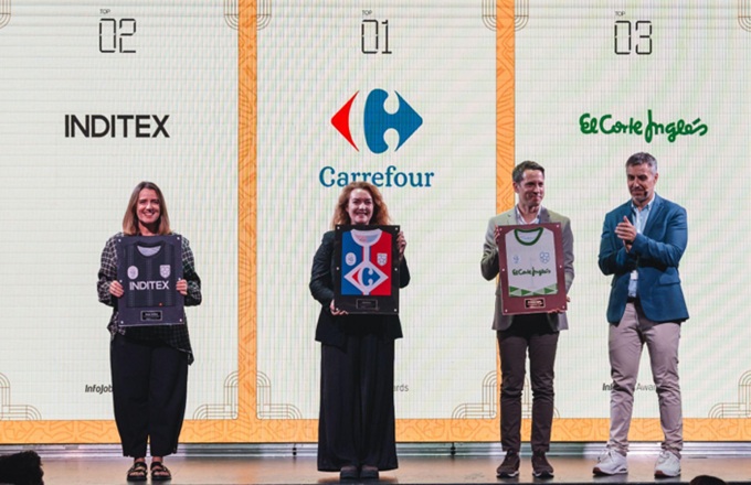 Las tres primeras empresas del ranking y César Aparicio, director comercial de InfoJobs