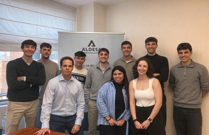 Imagen de los participantes de Aldesa Engineering Academy