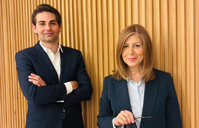 Imagen de Claudia Safont y Pol Llorens, business director de Sarah Marlex en Barcelona.