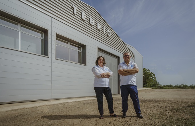 Imagen de Adriana Casillas, CEO de Tebrio, y Sabas de Diego, CTO.